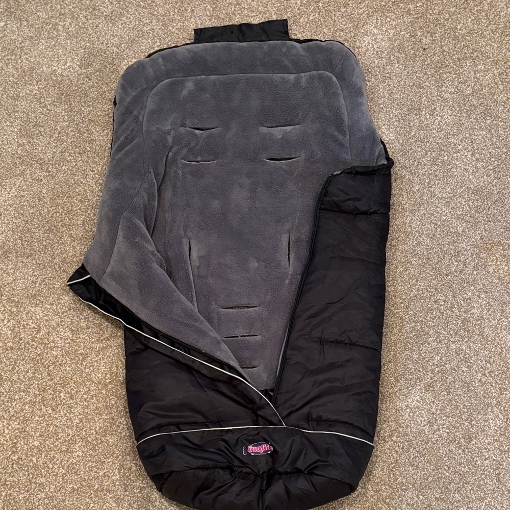 Black and Gray Stroller Bunting